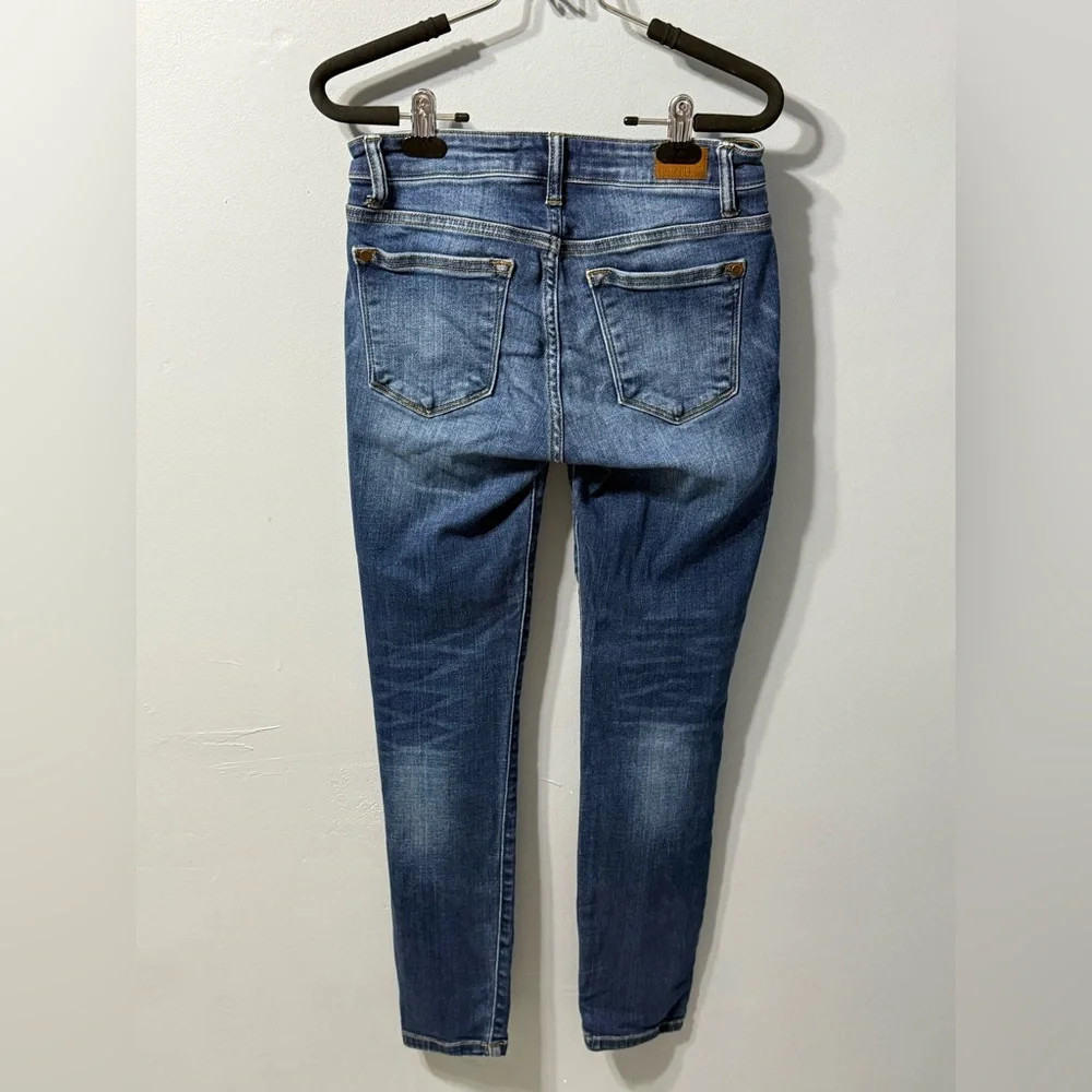 Judy Blue Ella‎ Mid Rise Hand Sand Classic Skinny Jeans Medium Wash Size 27 (5)